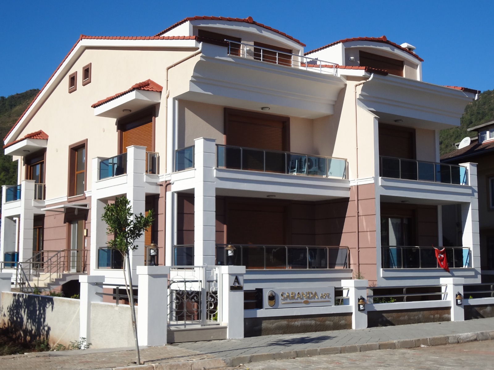 Saranda Apt.
